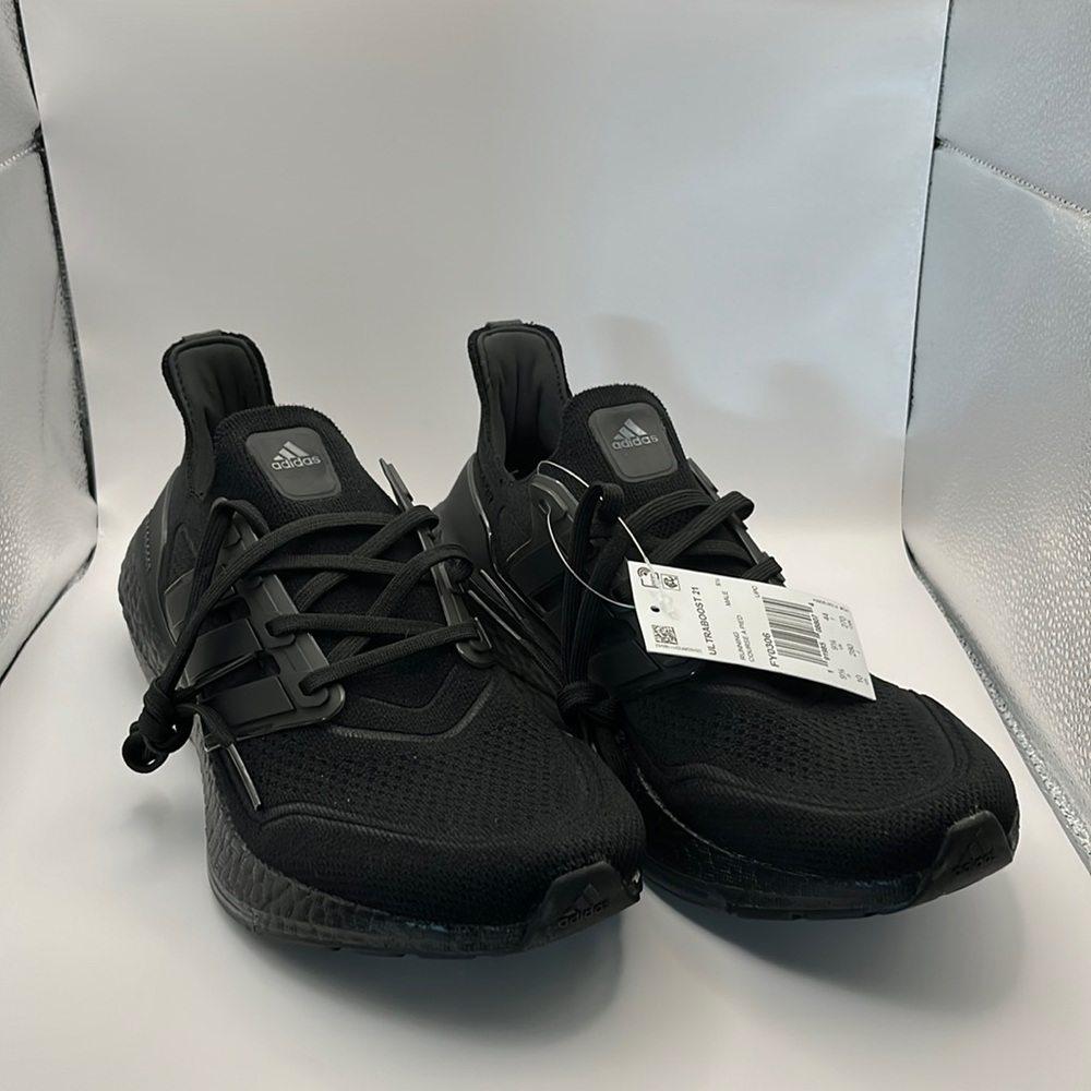 Adidas Ultraboost 22 Triple Black